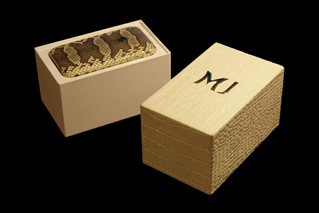 Apple iPhone 32gb Gold Leather MJ VIP Box Edition - White Crocodile Skin Box