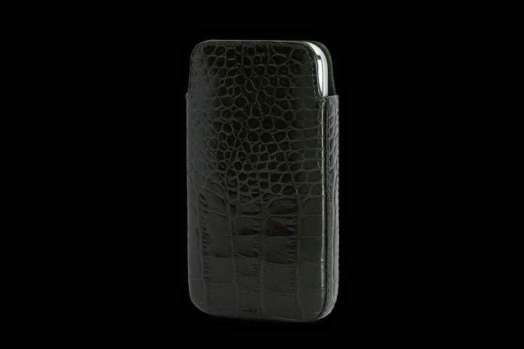 Apple iPhone Luxury Case from Natural Crocodile Leather (Cayman Skin)
